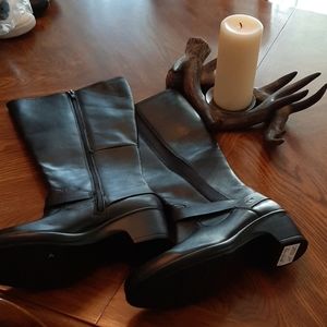 New. Clark's knee high boots. Black